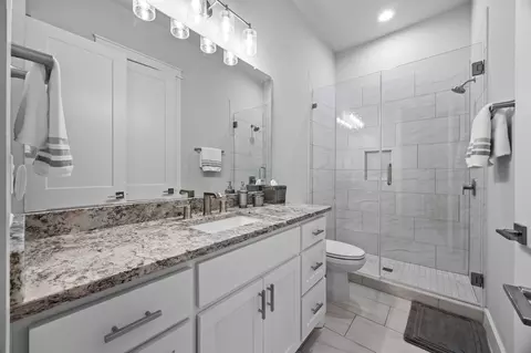 Bath - 2208 Quarry Loop, Leander, TX 78641 photo 4 of 5