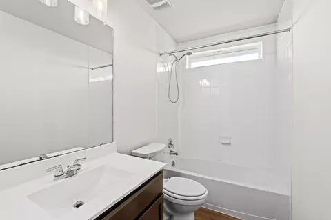 Bath - 128 Dunlin Ln, Leander, TX 78641 photo 1 of 1