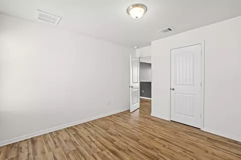 Bedroom - 128 Dunlin Ln, Leander, TX 78641 photo 3 of 7