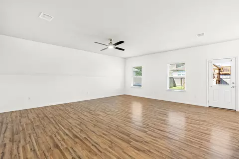Living - 128 Dunlin Ln, Leander, TX 78641 photo 4 of 6