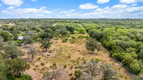 827 Fm 671, Lockhart, TX 78644 photo 27