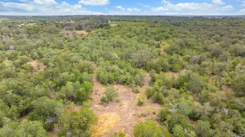 827 Fm 671, Lockhart, TX 78644 photo 17