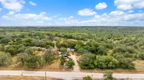 827 Fm 671, Lockhart, TX 78644 photo 9