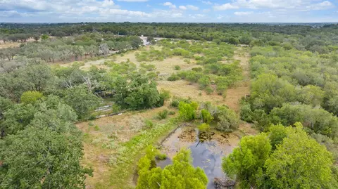 827 Fm 671, Lockhart, TX 78644 photo 24
