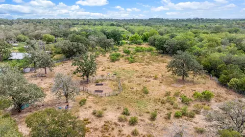 827 Fm 671, Lockhart, TX 78644 photo 39