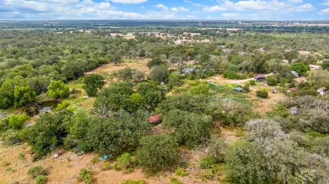 827 Fm 671, Lockhart, TX 78644 photo 31