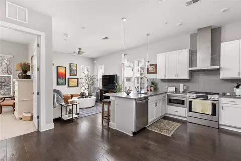 4325 Jackson Ave #2105, Austin, TX 78731