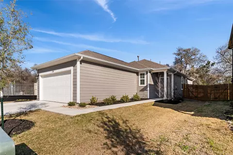 Exterior - 174 Bendecido Loop, Elgin, TX 78621 photo 5 of 7