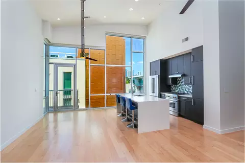 1600 Barton Springs Rd #5601, Austin, TX 78704