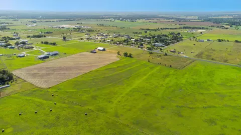 1499 County Road 311 Dr, Jarrell, TX 76537 photo 7