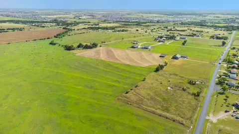1499 County Road 311 Dr, Jarrell, TX 76537 photo 2
