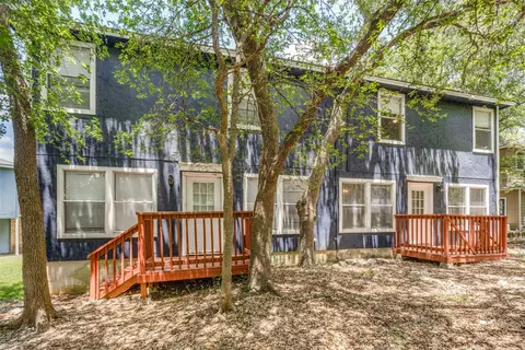 945-947 Sagewood Trl, San Marcos, TX 78666