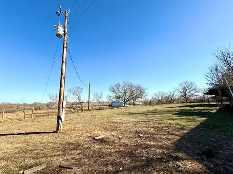 Exterior - 685 Fox Ln, Lockhart, TX 78644 photo 10 of 17