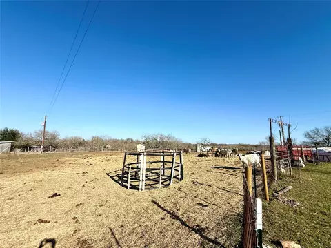Exterior - 685 Fox Ln, Lockhart, TX 78644 photo 9 of 17