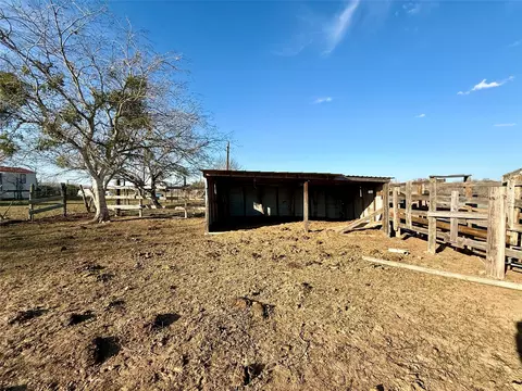 Exterior - 685 Fox Ln, Lockhart, TX 78644 photo 16 of 17