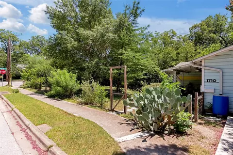 1710 Singleton Ave #2, Austin, TX 78702