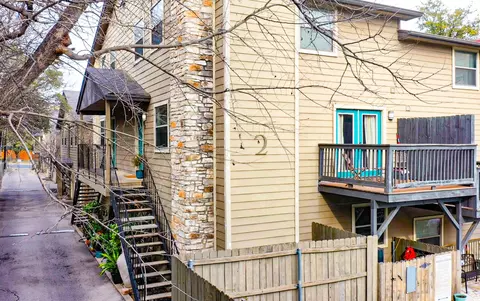 6700 Cooper Ln #11, Austin, TX 78745