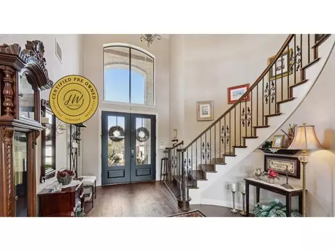 111 Vailco Ln, Austin, TX 78738