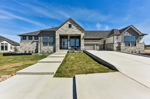 108 Ruffin Cir, Florence, TX 76527