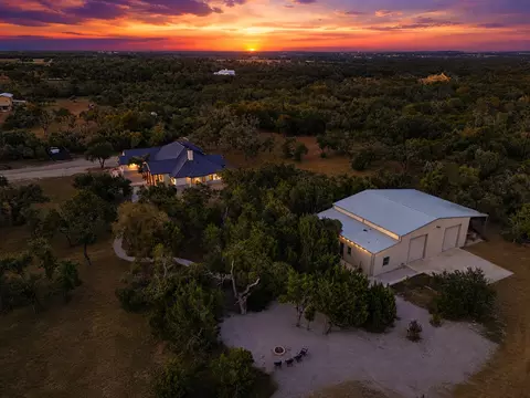 260 Corte Del Cedro Dr, Dripping Springs, TX 78620