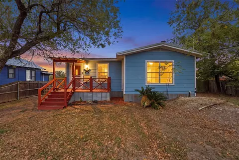 1926 Dreyer Ln, Gonzales, TX 78629