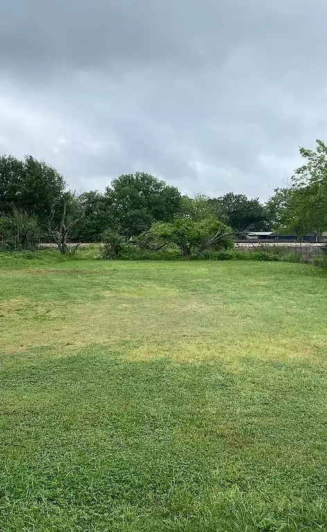 tbd N Caldwell St, Giddings, TX 78942