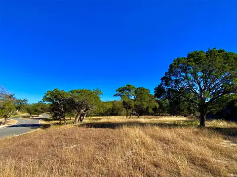 476 San Juan St S, Kerrville, TX 78028