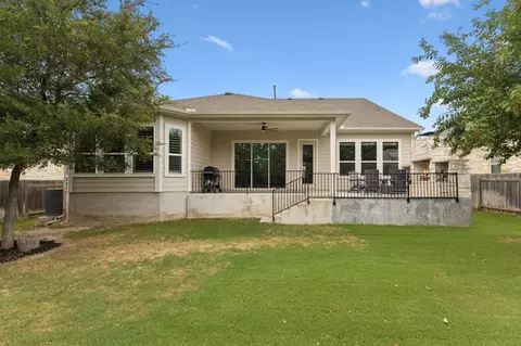 Exterior - 129 Ridgeview Ct, Georgetown, TX 78628 photo 7 of 8