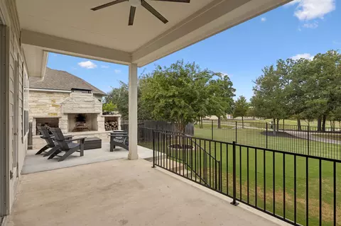 Exterior - 129 Ridgeview Ct, Georgetown, TX 78628 photo 5 of 8