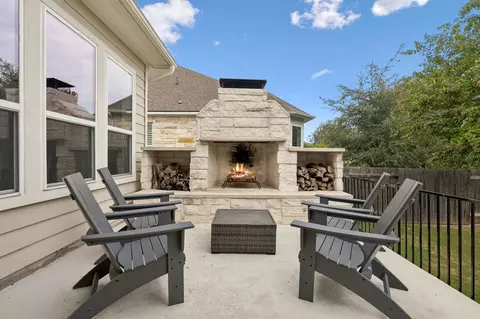 Exterior - 129 Ridgeview Ct, Georgetown, TX 78628 photo 2 of 8