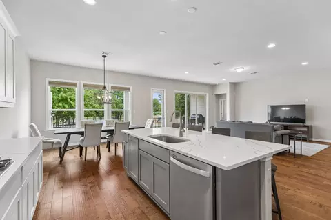 Kitchen - 129 Ridgeview Ct, Georgetown, TX 78628 photo 1 of 5