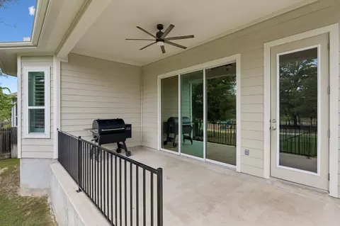 Exterior - 129 Ridgeview Ct, Georgetown, TX 78628 photo 4 of 8