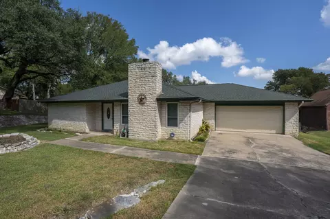 Exterior - 404 Hunt Ln, Buda, TX 78610 photo 3 of 12