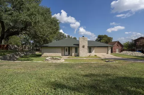 Exterior - 404 Hunt Ln, Buda, TX 78610 photo 4 of 12