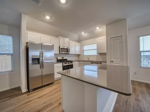 Kitchen - 407 Avre Loop, Kyle, TX 78640 photo 4 of 4