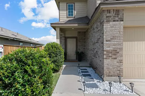 Exterior - 576 Greatest Gift Way, Jarrell, TX 76537 photo 6 of 9