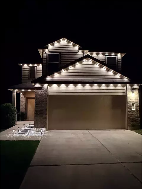 Exterior - 576 Greatest Gift Way, Jarrell, TX 76537 photo 5 of 9