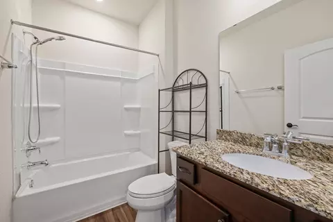 Bath - 716 Kitty Hawk Rd, Georgetown, TX 78633 photo 3 of 3