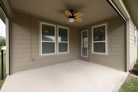 Exterior - 716 Kitty Hawk Rd, Georgetown, TX 78633 photo 5 of 6
