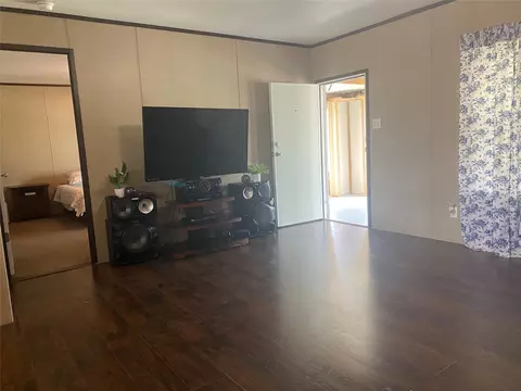 357 Duchess Pass, Kyle, TX 78640 photo 9