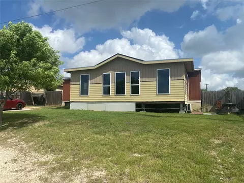 357 Duchess Pass, Kyle, TX 78640 photo 2