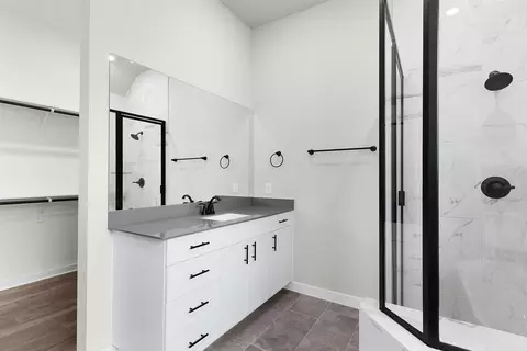Bath - 321 Ridgewell Loop, Georgetown, TX 78633 photo 4 of 4