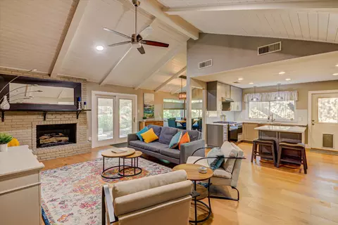 2713 Bryonhall Dr, Austin, TX 78745