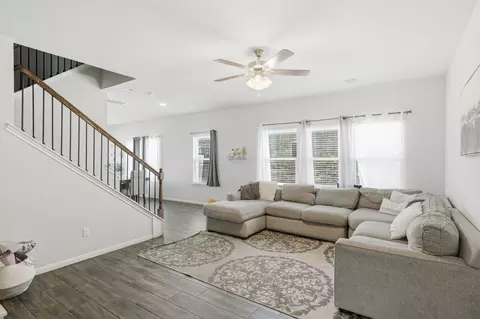12432 Ostrich Trl, Manor, TX 78653