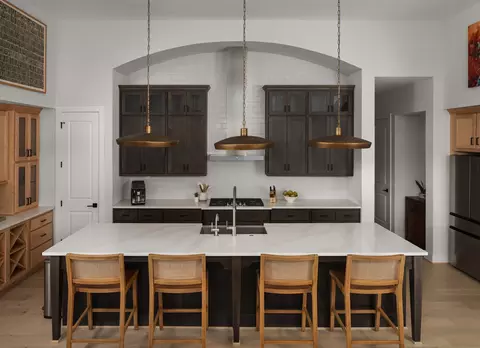 645 Two Creeks Ln, Austin, TX 78737