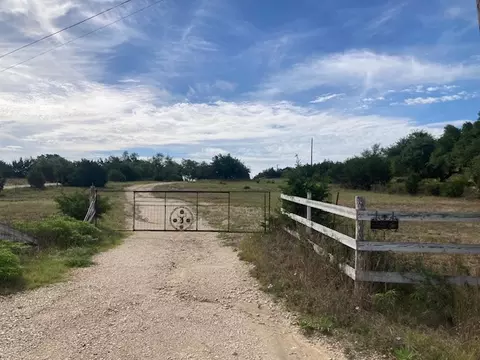1050 Harmon Hills Rd, Dripping Springs, TX 78620
