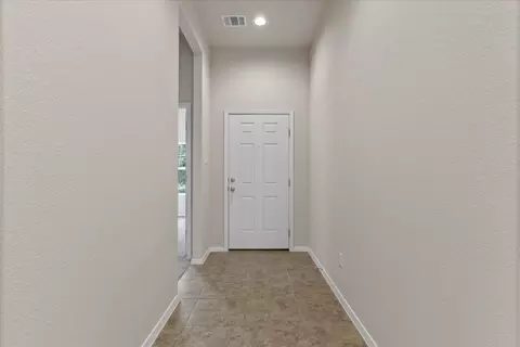 Entry Way - 123 Saranac Dr, Elgin, TX 78621 photo 1 of 2