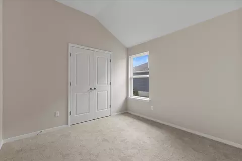 Bedroom - 123 Saranac Dr, Elgin, TX 78621 photo 3 of 5