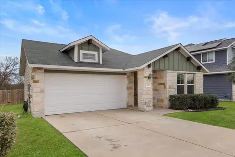 Exterior - 123 Saranac Dr, Elgin, TX 78621 photo 2 of 5