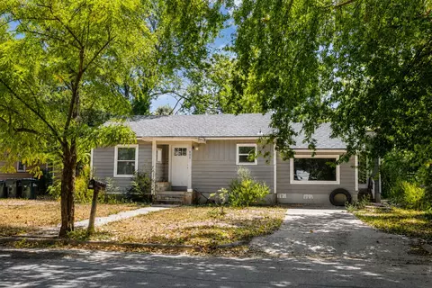 800 Barbara Dr, San Marcos, TX 78666